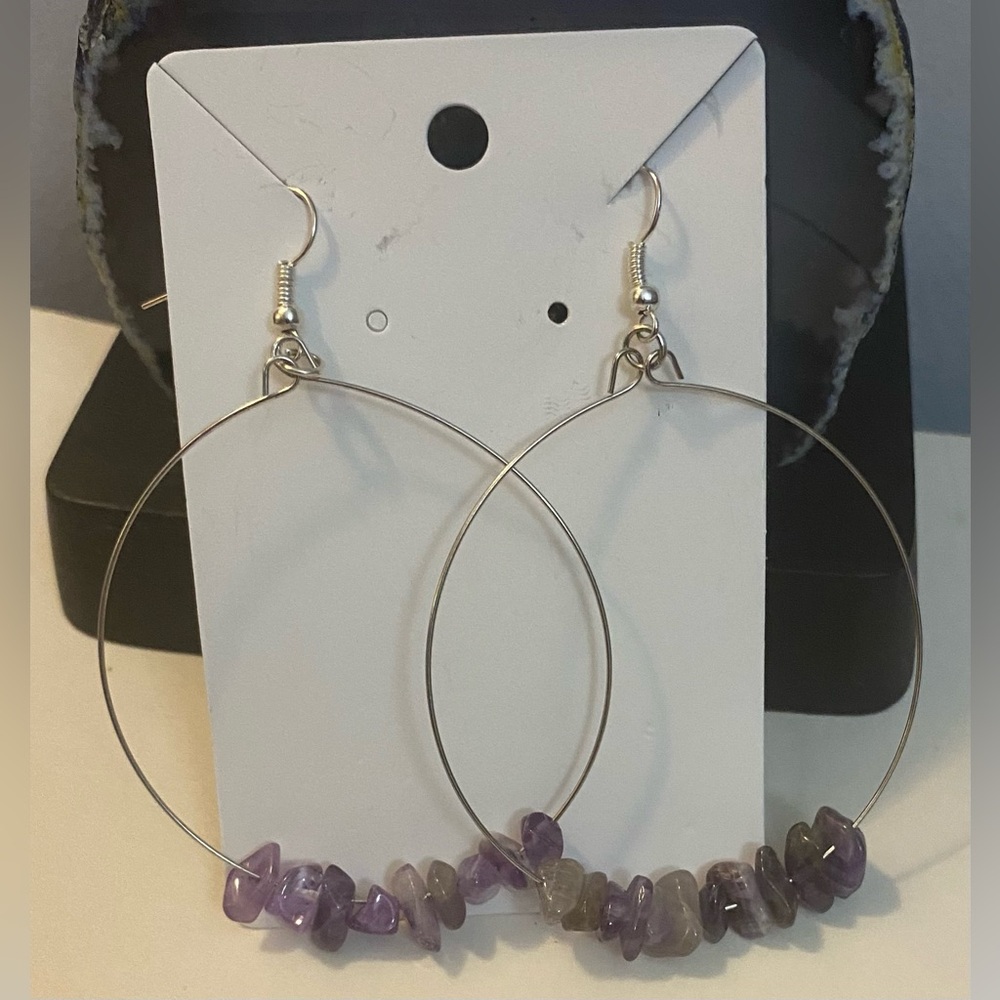 NEW Amethyst chip large hoop earrings